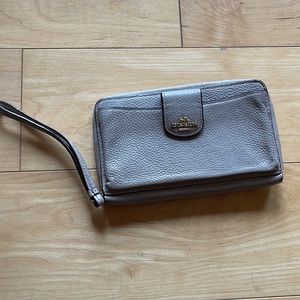 Beautiful coach pebble leather wallet or wristlet